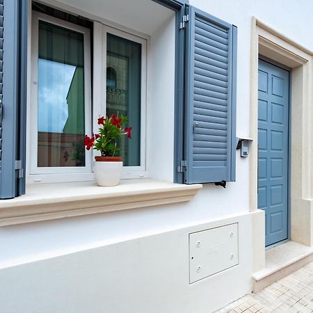 The Secret Door 12 Apartment Cellino San Marco Exterior photo