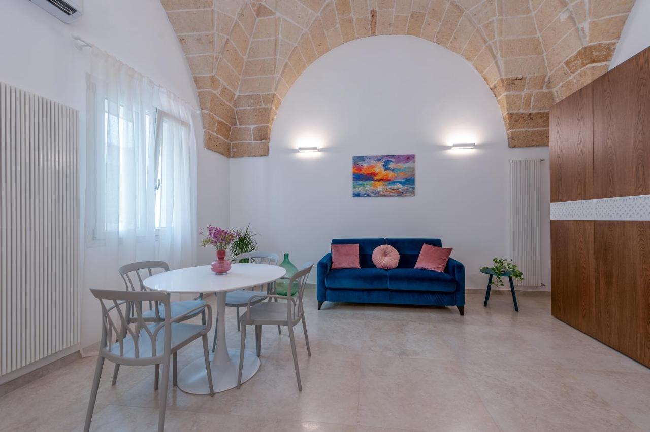 The Secret Door 12 Apartment Cellino San Marco Exterior photo