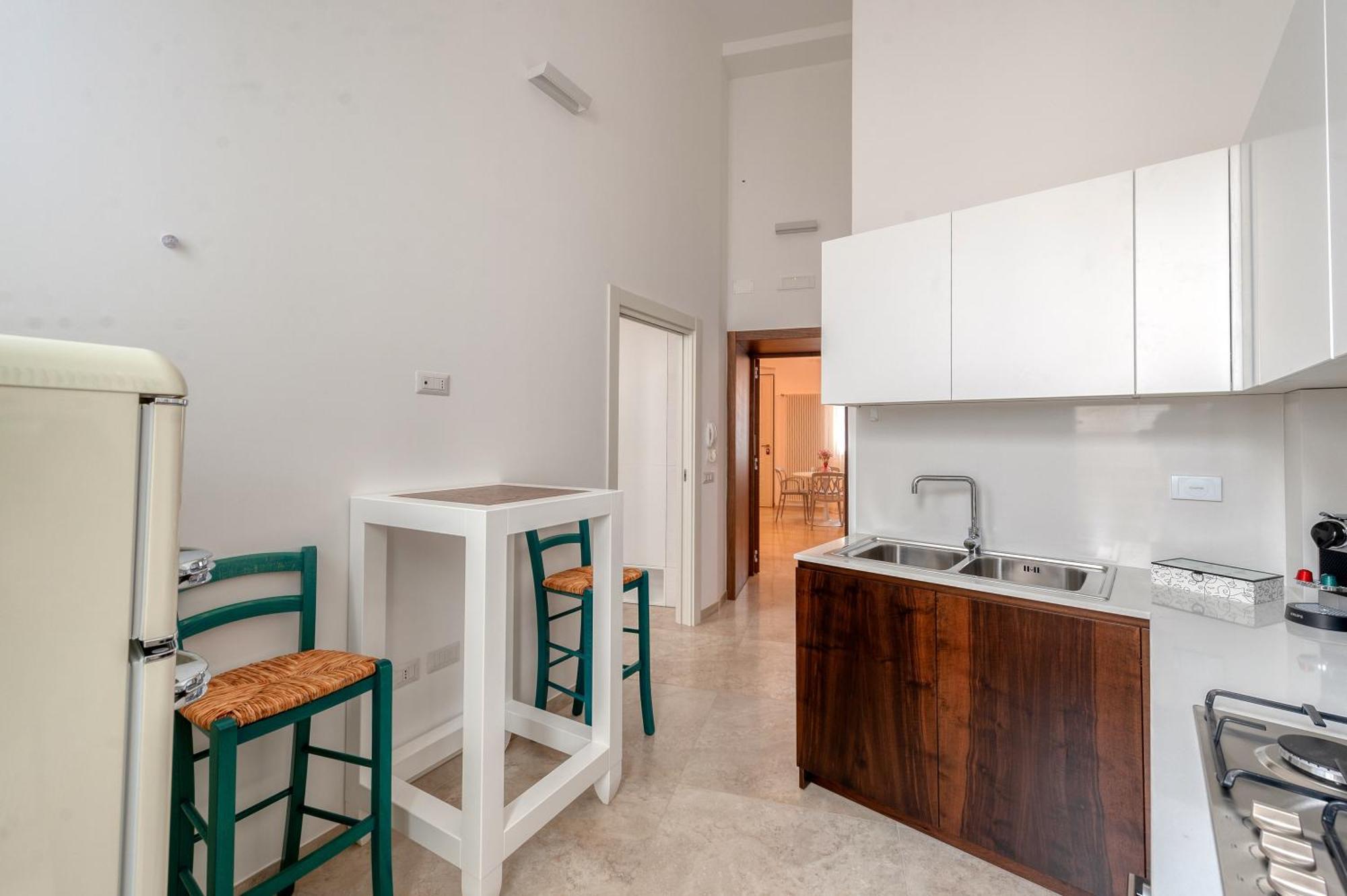 The Secret Door 12 Apartment Cellino San Marco Exterior photo